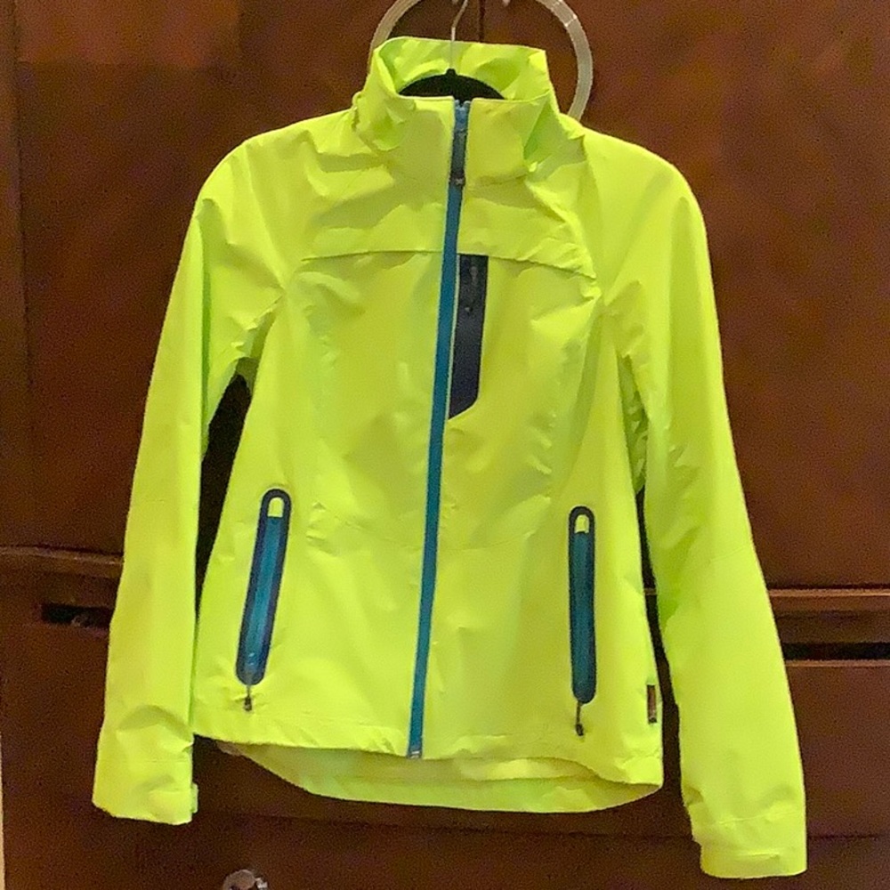 Xersion neon green lightweight jacket